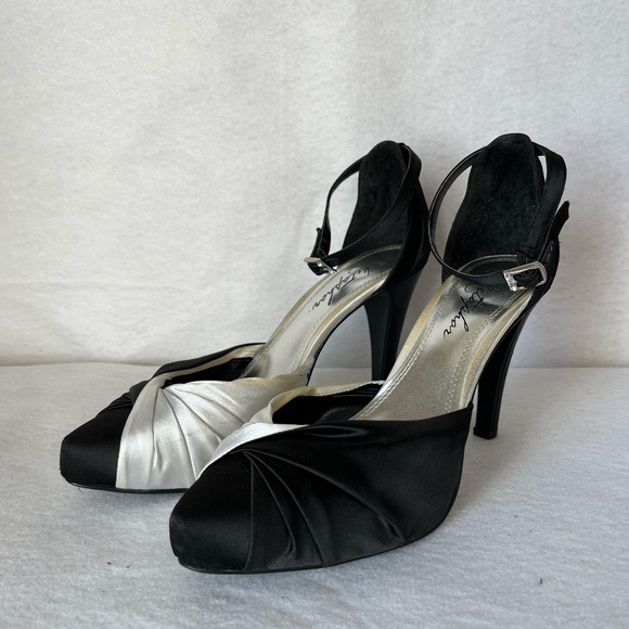 Metaphor Operetta Stiletto Heels - Picture 2 of 15